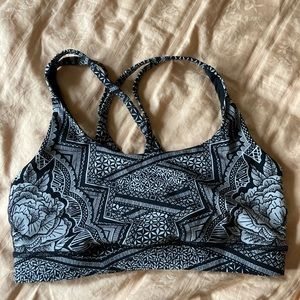 Lululemon energy bra